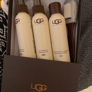 UGG sheepskin care kit
